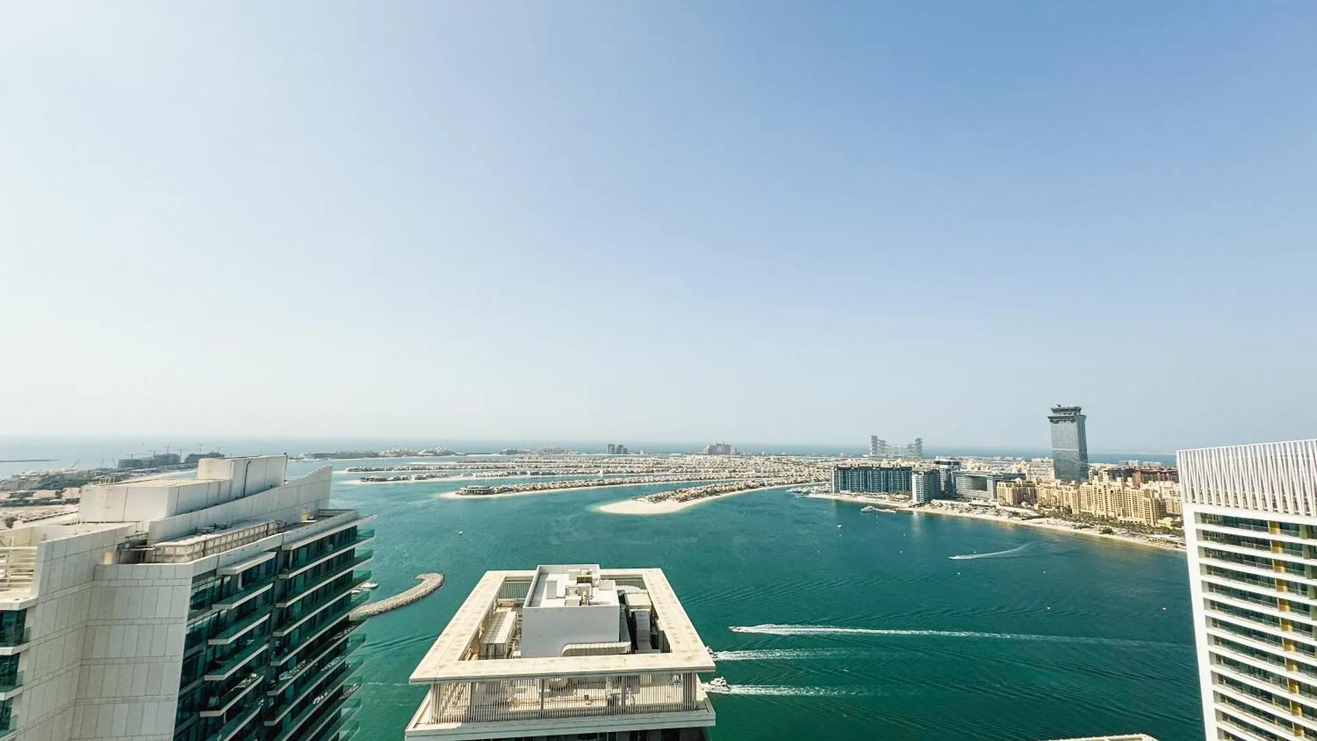 Stunning Beachfront 1Br Apartment In Palm Jumeirah By Aya Boutique Dubai
