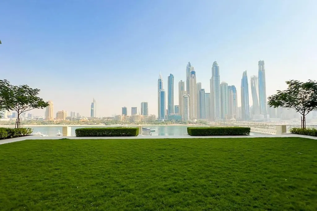 Stunning Beachfront 1Br Apartment In Palm Jumeirah By Aya Boutique Dubaj